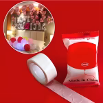 Rola 100 Buline Adezive Transparente pentru Baloane Rola cu 100 de puncte adezive transparente cu doua fete pentru fixarea baloanelor si a decoratiunilor de petrecere pe perete.