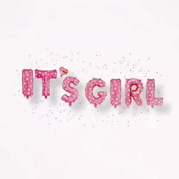 banner din baloane it s girl Banner decorativ format din baloane din folie metalizata cu textul It s Girl. Literele sunt de culoare roz cu imprimeu de buline si inimioare albe, formand o ghirlanda festiva de aproximativ 120 cm.