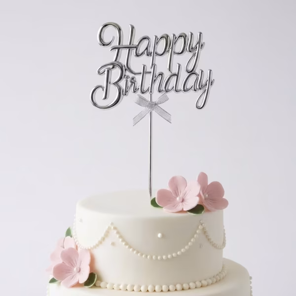 topper tort happy birthday argintiu topper tort happy birthday argintiu silver metalizat plastic fundita argintie decoratiuni petrecere aniversare elegant botez majorat tort alb floral perle zahar