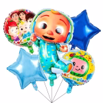 Set de 5 baloane din folie incluzand un balon central in forma personajului JJ din Cocomelon imbracat in pijamale verzi doua baloane rotunde imprimate cu familia si logo-ul Cocomelon si doua baloane in forma de stea in nuante de albastru inchis si albastru deschis