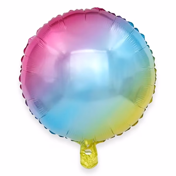 Balon din folie de forma rotunda avand o suprafata lucioasa cu un gradient multicolor tip curcubeu in nuante pastelate de roz albastru verde si galben alaturi de o supapa vizibila la baza