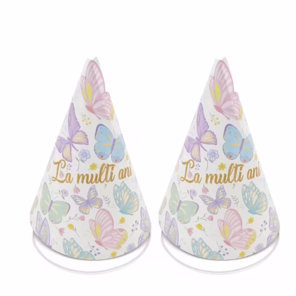Coif de petrecere in forma de con pe fundal alb decorat cu fluturi in nuante pastelate si mesajul central La multi ani scris cu font auriu elegant