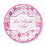 set 8 farfurii roz la multi ani 18 cm Set de 8 farfurii mici din carton pentru tort, dimensiune 18 cm. Design elegant in nuante de roz si alb cu model in romburi si textul cursiv La Multi Ani.