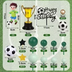 Schemă detaliată cu cele 30 de piese ale setului de fotbal: fotbalist 10x6cm, cupă 8x5cm, mesaj PVC 11x8cm, minge mare 6cm, mingi mici 3cm, bile și stele decorative de diferite dimensiuni.