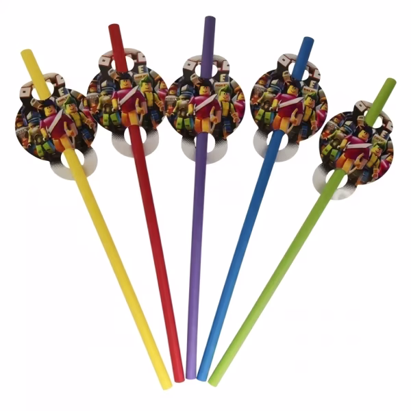 set 10 paie tematica roblox Grup de paie multicolore pentru petrecere, prevazute cu ornamente din carton ilustrand personajele populare din jocul video Roblox.