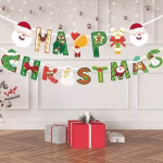 Banner decorativ de Crăciun format din două șiraguri, alcătuind mesajul Happy Christmas din litere multicolore decorate creativ cu reni, oameni de zăpadă, turtă dulce și acadele, încadrate la capete de două chipuri zâmbitoare ale lui Moș Crăciun