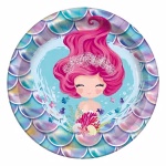 set 8 farfurii sirena 18 cm Set de 8 farfurii mici din carton pentru tort, dimensiune 18 cm. Design cu tematica marina, avand pe margine un model de solzi iridescenti, iar in centru o sirena adorabila cu par roz, corali si stele de mare.