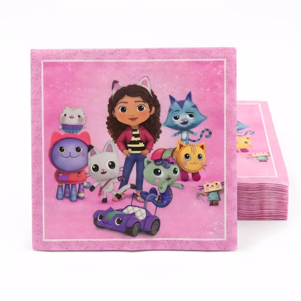 Set 20 Servetele Gabby's Dollhouse Set de 20 servetele din hartie roz pentru petrecere, dimensiune 33x33 cm, imprimate cu personajele indragite din Gabby's Dollhouse (Casa de papusi a lui Gabi).