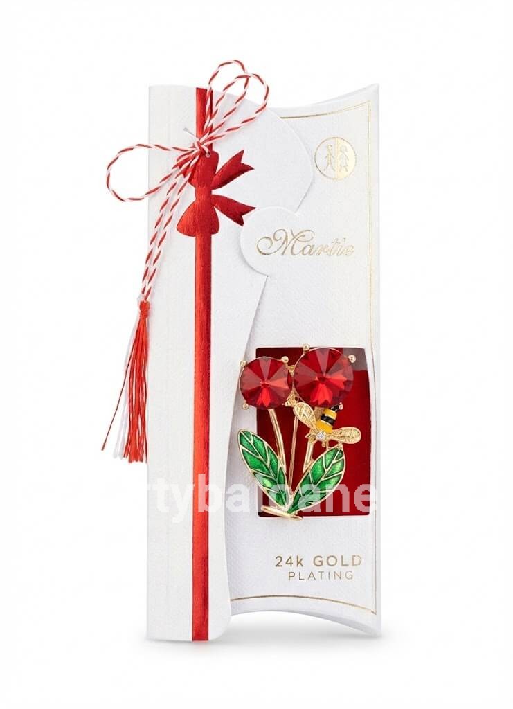 Mărțișor Broșă Placată Cu Aur 24K – Colecție Modele Elegante (4 Cm) În Cutie Cadou Premium Mărțișor Broșă Placată cu Aur 24K – Colecție Modele Elegante (4 cm) în Cutie Cadou Premium Mărțișor broșă placată cu aur 24K