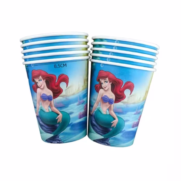 Pahare Party Ariel (Mica Sirenă) – Set 10 Bucăți Carton 250 ml Un teanc de pahare din carton pentru petreceri