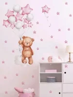 STICKER DECORATIV PENTRU PERETE URS CU BALOANE ALBE SI STELUTE ROZ COD 214B