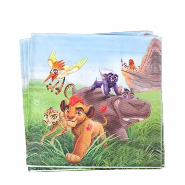 Șervețele Party Simba și Regele Leu – Set 20 Bucăți Decor Masă (Garda Felină) Un teanc de șervețele de masă din hârtie pentru petreceri