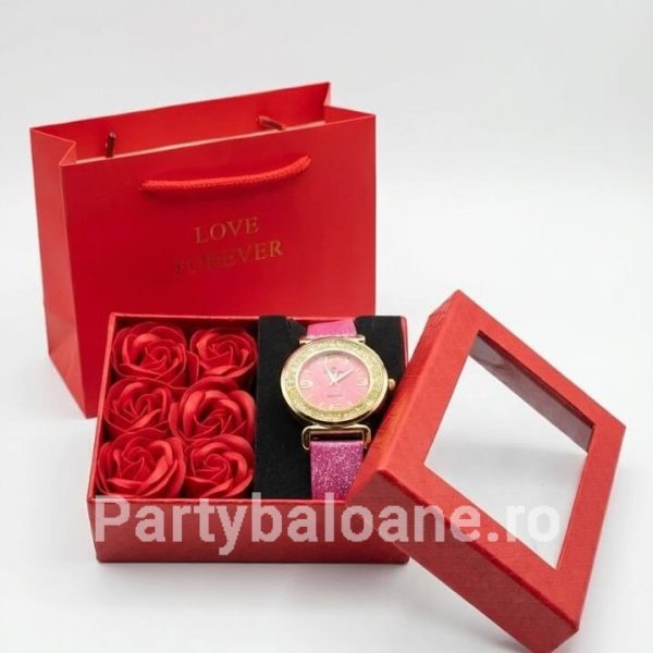 Set Cadou Premium Ceas Elegant Roz de Damă și Trandafiri de Săpun Parfumați (Include Pungă Cadou)