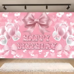 Background Textil Arcada Happy Birthday 160x100 cm (COD 684B) Background decorativ pentru fundal foto din material textil premium, tematica aniversara, fundal roz cu inimi albe, fundita uriasa, baloane roz si albe si mesajul Happy Birthday din cristale, 160x100 cm.