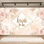 Background Textil Bride to Be 160x100 cm (COD 696B) Background decorativ din material textil premium, tematica petrecerea burlacitelor, ilustrand trandafiri roz pudrat, un romb geometric auriu, stele aurii sclipitoare si textul bride to be, 160x100 cm.