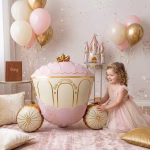 Balon Folie Caleasca Printesa Roz si Auriu, Decor Petrecere, 74x63 cm Balon din folie gigant in forma de caleasca roz cu detalii aurii, asezat pe un covoras pufos alaturi de incaltaminte de balet si baloane pastelate.