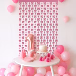Perdea Decorativa Party Roz cu Fundite 1x2 Metri Perdea decorativa party roz cu fundite pentru photo corner si candy bar petreceri fete.