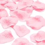 Set 100 Confetti Petale Trandafir Artificiale Roz 5 cm Detaliu confetti petale artificiale de trandafir roz cu textura realista.