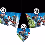Fata de Masa Party Avengers Evergreen Fata de masa pentru petreceri din plastic cu tematica Marvel Avengers Evergreen, avand centrul negru uni si marginile imprimate cu logo-ul Avengers si supereroii Iron Man, Hulk, Thor, Captain America, Black Widow si Hawkeye.