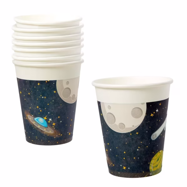 set 8 pahare carton space Un set de 8 pahare din carton pentru petreceri, asezate in stiva, capacitate 200ml. Designul ilustreaza spatiul cosmic cu un fundal instelat, o nava spatiala tip OZN si Luna.