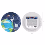 Ambalajul produsului ilustrand farfuria cu Pamantul (Earth) pe fata si eticheta PartyPal Space Paper Plates 7 inch pe spate.
