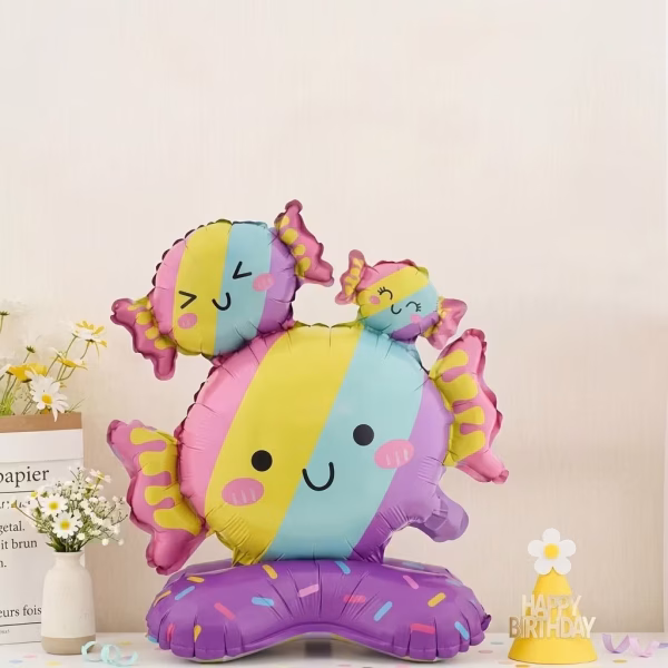 balon folie acadele airwalker 49x38 cm Figurina din folie in forma de acadele zambitoare in culori pastelate, model airwalker care sta singur in picioare pe o masa decorata festiv.