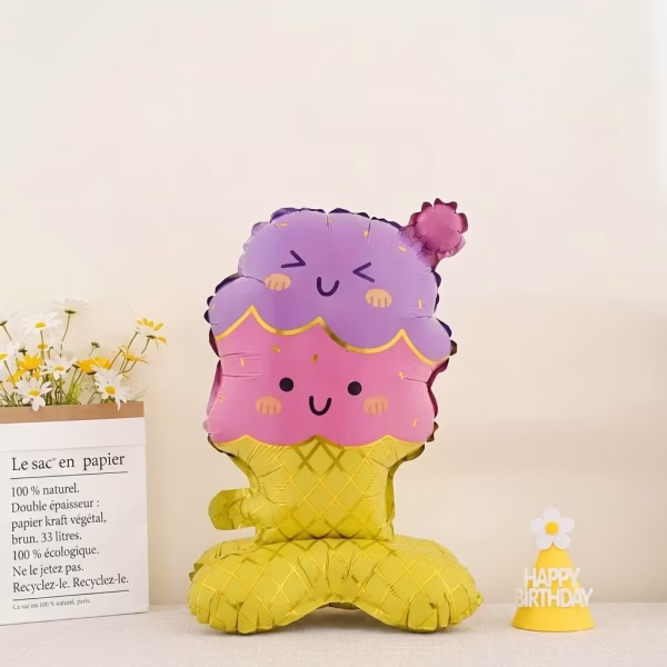 balon folie inghetata airwalker 49x29 cm Figurina din folie in forma de cornet cu doua cupe de inghetata zambitoare in culori pastelate, model airwalker care sta singur in picioare pe o masa decorata festiv.