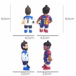 Dimensiuni pentru figurinele topper tort Kane și Yamal: 8.5 cm înălțime, 4.5 cm lățime, 2.5 cm adâncime.