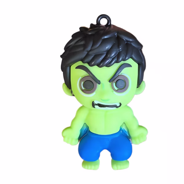 Figurină 3D pentru tort din cauciuc siliconic, reprezentând personajul Hulk, cu pielea verde și pantaloni albaștri.