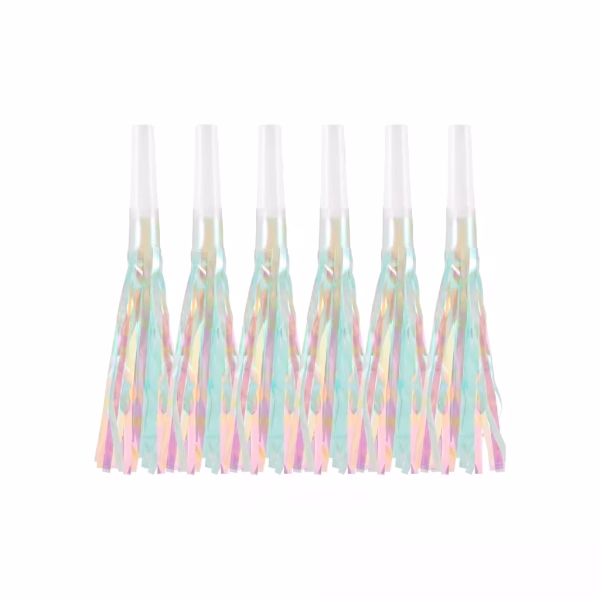 Set 6 Suflatori Fluiere Party Cu Franjuri Set de 6 suflatori transparente pentru petrecere prevazute cu franjuri din folie holografica stralucitoare.