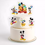 set 7 toppere tort mickey mouse Set 7 toppere tort Mickey Mouse alaturi de Donald Goofy Pluto cu mesajul La Multi Ani aplicate pe un tort etajat alb
