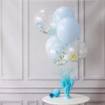 suport cu greutate pentru baloane bleu Aranjament festiv pe o masa rotunda alba, folosind un suport cu greutate pentru baloane bleu, decorat cu 5 baloane asortate in nuante de albastru pastel si transparente cu confetti.