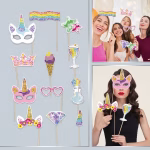 Set 12 Propsuri Foto Unicorn Carton Si Lemn Set 12 Propsuri Foto Unicorn Femei zambitoare folosind propsuri foto din carton cu tematica unicorn in timpul unei petreceri festive pentru a crea amintiri frumoase.