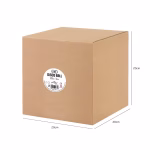 Cutie de carton robusta pentru ambalarea globului disco indicand dimensiunile de 20 pe 20 centimetri.
