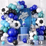 Arcada din baloane asamblata in culori de albastru bleu albastru prafuit negru si alb decorata cu baloane transparente cu confetti si folie in forma de minge de fotbal