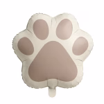 Balon din folie metalizata in forma de labuta de animal cu fundal bej si pernute in nuante de maro izolat pe fundal alb