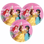 Farfurii din carton cu imprimeu Printesele Disney ilustrand personajele Ariel Belle si Jasmine pe un fundal roz decorat cu un castel fermecat