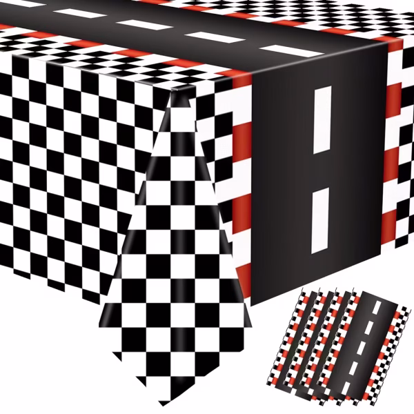 Fata de masa din plastic cu imprimeu tematic racing cu pista centrala de masini si margini in carouri alb cu negru asezata pe o masa lunga