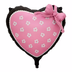 Balon Din Folie Metalizata In Forma De Inima Avand Centrul Roz Cu Floricele Albe O Margine Neagra Contrastanta Si O Fundita Voluminoasa