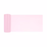 Rola Tul Roz Deschis Cu Sclipici 15 cm x 9 m Rola de tul roz deschis cu sclipici desfacuta partial pe un fundal alb pentru a arata transparenta si stralucirea materialului