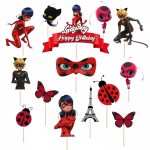 Set de 14 toppere pentru tort cu tematica Miraculous incluzand personajele Buburuza Motanul Noir si un mesaj festiv Happy Birthday