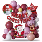 Arcada organica din baloane de Craciun in nuante de visiniu roz alb si galben decorata cu litere rosii din folie Merry Christmas si baloane folie Mos Craciun ren om de zapada si stea