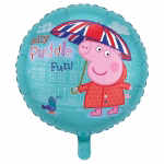 Balon din folie rotund cu fundal turcoaz ilustrand-o pe Peppa Pig purtand o pelerina de ploaie rosie cu buline si cizme roz in timp ce tine o umbrela cu steagul Marii Britanii alaturi de un porumbel si textul Jolly Puddle Fun