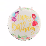 Balon rotund din folie alb decorat cu o ghirlanda de flori roz si frunze verzi pe margini, avand in centru mesajul galben Happy Birthday incadrat de doua zane magice in rochii mov si rosie