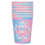 Pahar din carton de 250 ml cu un design impartit vertical in sectiuni roz si bleu pastelat, avand in centru textul Boy or Girl incadrat intr-o inima suprapusa pe o stea, inconjurat de ilustratii cu bebelusi pe norisori, suzete, biberoane, zornaitoare si semne de intrebare