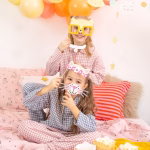 Set de 14 elemente de recuzita foto din carton cu tematica pisici, incluzand capete de pisicute cu ochelari, labute, soricel, os de peste, zgarda si mesaje haioase precum Meow Meow si I Love Cats