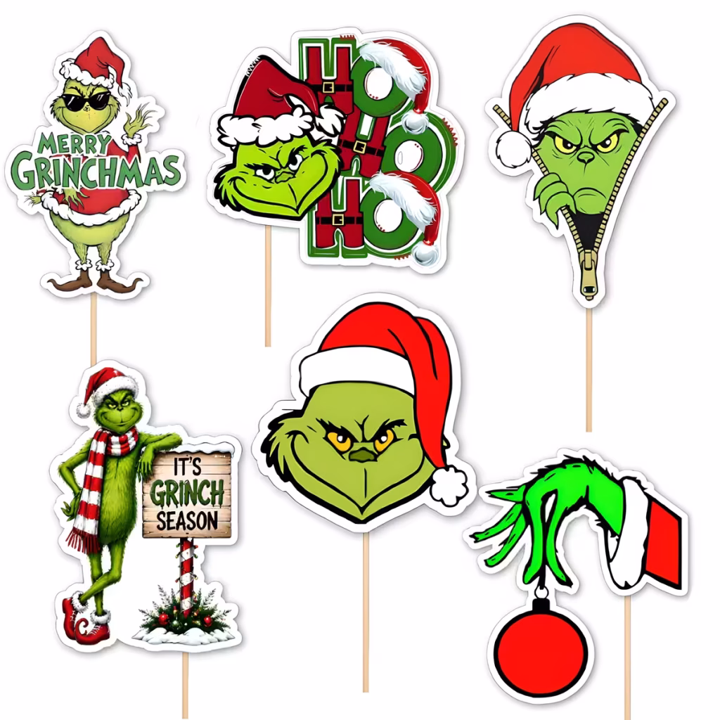 Set De 6 Toppere Din Carton Pentru Tort, Ilustrând Personajul Grinch În Diverse Ipostaze Amuzante: Ținând Un Glob Roșu, Cu Mesajul Ho Ho Ho, Lângă Un Semn Cu It'S Grinch Season, Deschizând Un Fermoar, Chipul Său Cu O Căciulă De Moș Crăciun Și Purtând Ochelari De Soare Cu Mesajul Merry Grinchmas